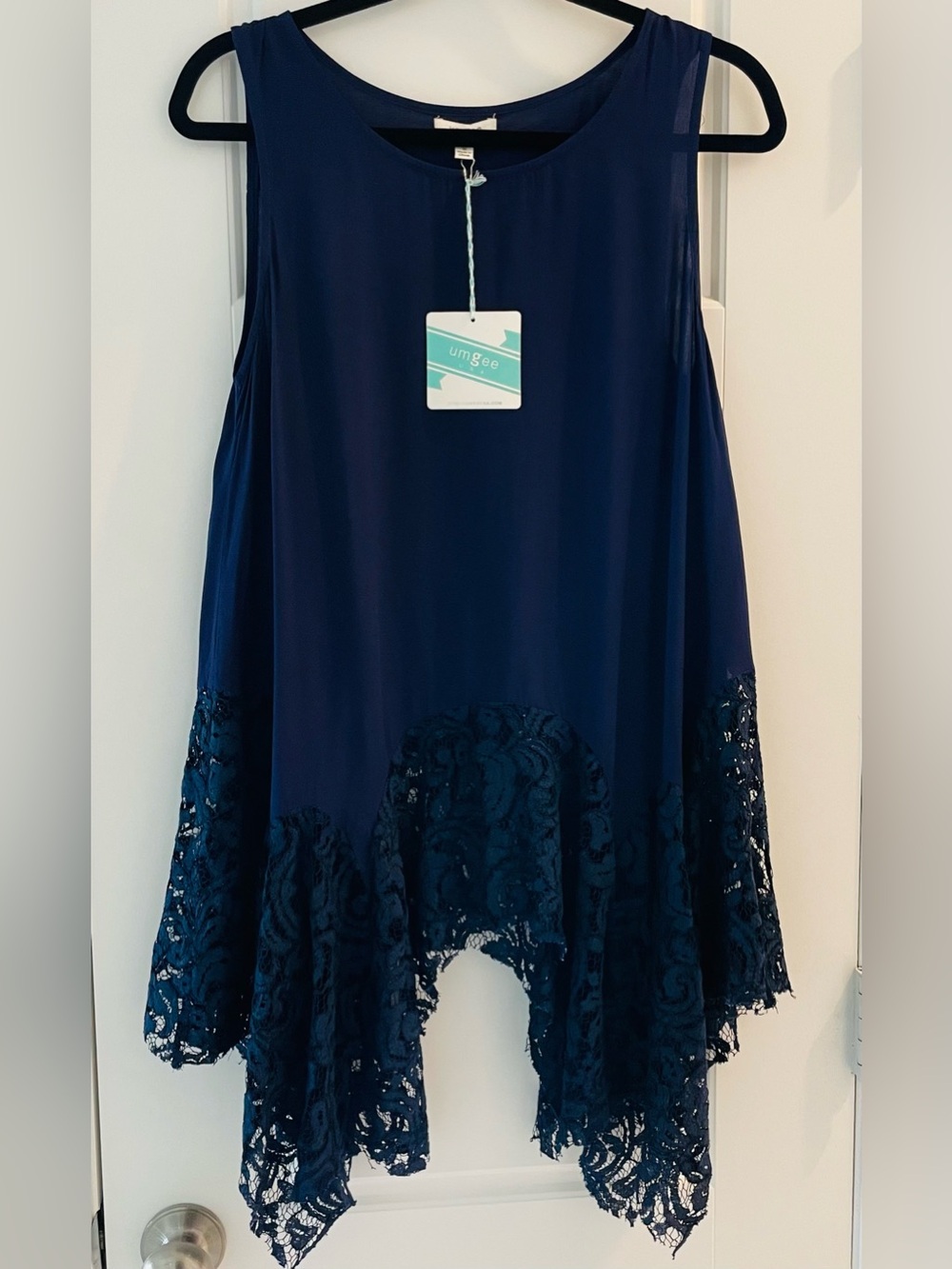 Umgee Navy Lace Embroidered Babydoll Tunic Medium NWT